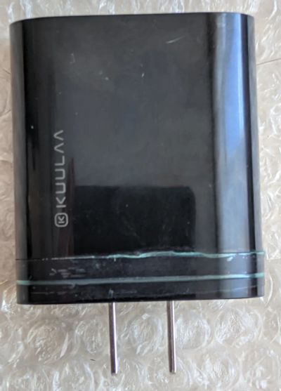 Лот: 25646395. Фото: 1. Сетевое зарядное устройство Kuulaa... Зарядные устройства, блоки питания, адаптеры сетевые для смартфонов