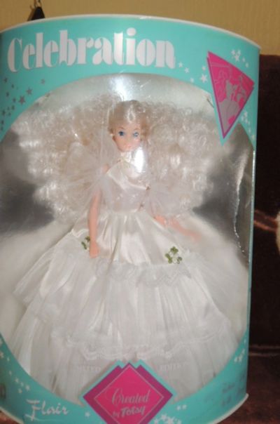 Лот: 14367564. Фото: 1. Кукла Flair Celebration Bride... Куклы