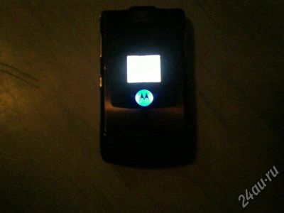 Лот: 197027. Фото: 1. motorola razr v3i с рубля !!!. Кнопочные мобильные телефоны