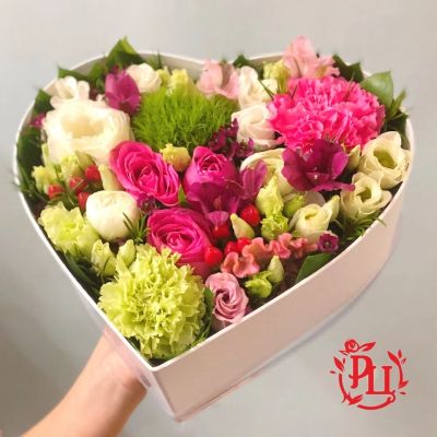 Лот: 13921829. Фото: 1. Лот № 749 Композиция из цветов... Свежие цветы
