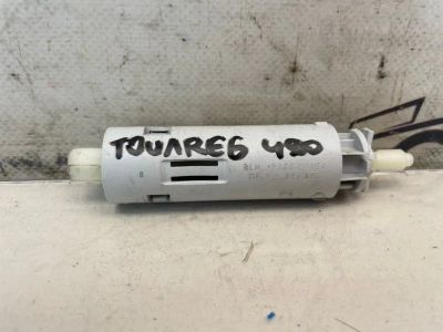 Лот: 23360654. Фото: 1. крепление фары Volkswagen Touareg... Двигатель и элементы двигателя