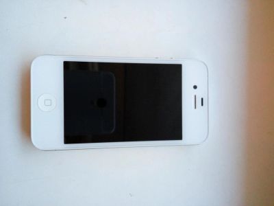 Лот: 6396261. Фото: 1. Iphone 4s 16Gb Рст White. Смартфоны