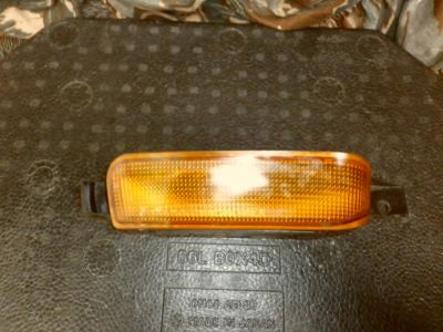 Лот: 4132251. Фото: 1. Поворотник Toyota Mark-II GX81... Оптика и освещение
