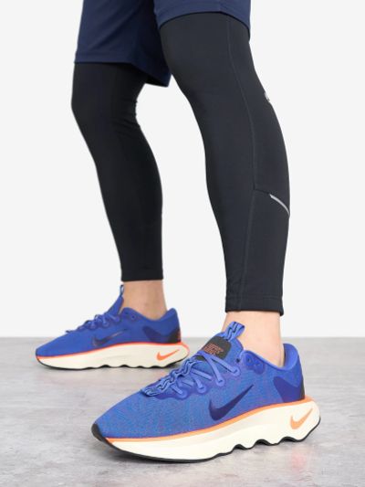Лот: 25370657. Фото: 1. Кроссовки мужские Nike MotIVa... Кеды, кроссовки, слипоны