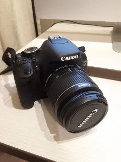 Лот: 11979956. Фото: 1. Фотоаппарат зеркальный Canon EOS... Цифровые зеркальные
