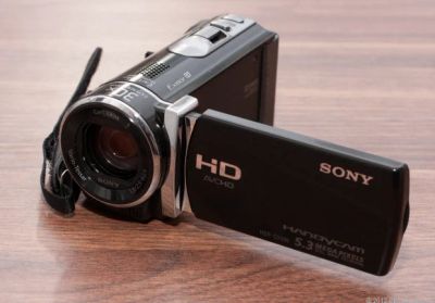 Лот: 3592014. Фото: 1. Видеокамера SONY HDR-CX190 в отличном... Видеокамеры