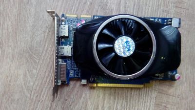 Лот: 11066320. Фото: 1. Видеокарта Radeon HD 6750 читайте... Видеокарты