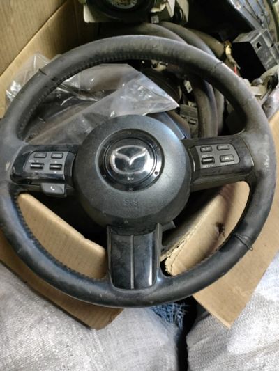Лот: 18836846. Фото: 1. Руль Mazda cx7. Салон