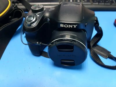 Лот: 15054118. Фото: 1. Фотоаппарат Sony Cyber-shot DSC-H100. Цифровые компактные