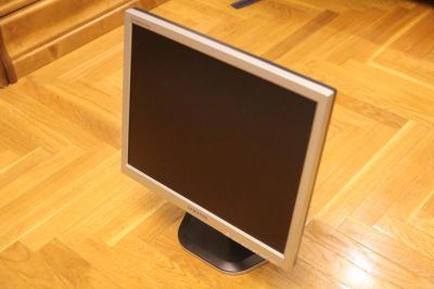 Лот: 8002264. Фото: 1. Монитор Samsung SyncMaster 710N... ЖК-мониторы