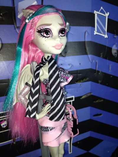 Лот: 8587557. Фото: 1. Кукла Monster High Рошель Гойл... Куклы и аксессуары