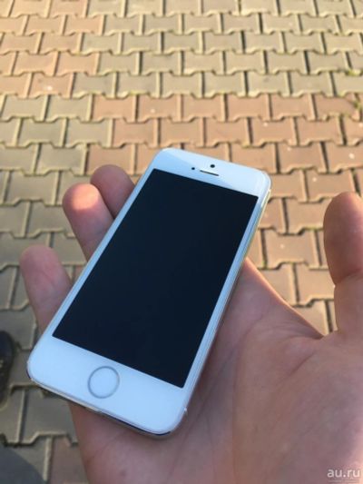 Лот: 9648118. Фото: 1. iPhone 5s 16gb Silver обмен на... Смартфоны