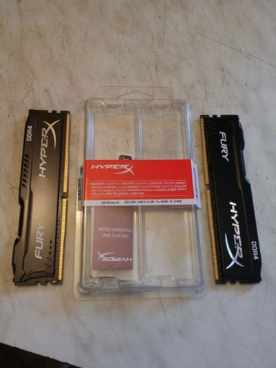 Лот: 10194772. Фото: 1. Kingston HyperX Fury DDR4 CL15... Оперативная память