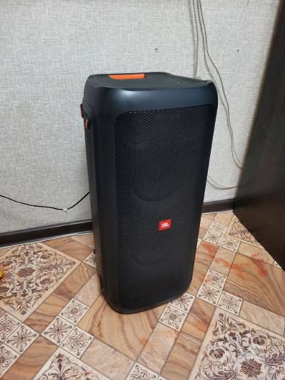 Лот: 24958942. Фото: 1. Колонка jbl partybox 300(оригинал... Портативные, беспроводные колонки