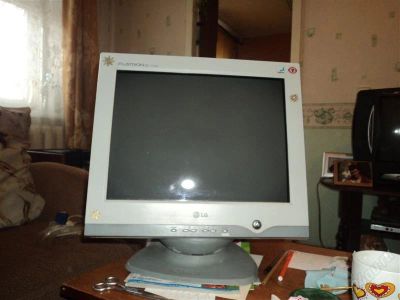 Лот: 827770. Фото: 1. монитор. ЭЛТ-мониторы