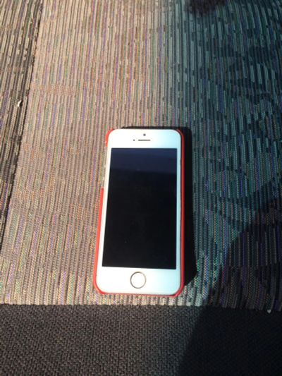 Лот: 8003501. Фото: 1. iPhone 5s айфон 5 s 1 рубля 3... Смартфоны