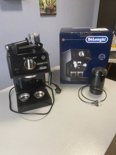 Лот: 19483095. Фото: 1. Кофеварка рожковая DeLonghi ECP31... Чайники, кофемашины, кулеры