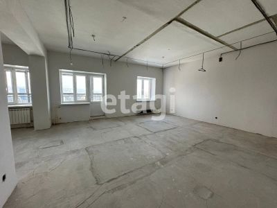 Лот: 25292116. Фото: 1. 4-комн. квартира , Красноярск... Квартиры, студии