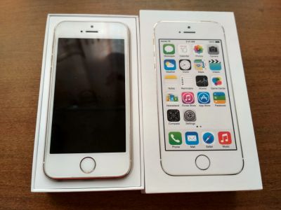 Лот: 11681656. Фото: 1. Apple iPhone 5S 16GB Gold. Смартфоны