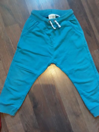 Лот: 15828590. Фото: 1. Штаны Zara. Брюки, шорты, джинсы
