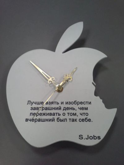 Лот: 9409871. Фото: 1. Часы "S.Jobs + Apple". Другое (коллекционирование, моделизм)