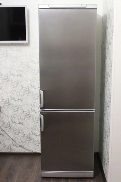 Лот: 6402688. Фото: 1. Холодильник Electrolux ERB 3598... Холодильники, морозильные камеры