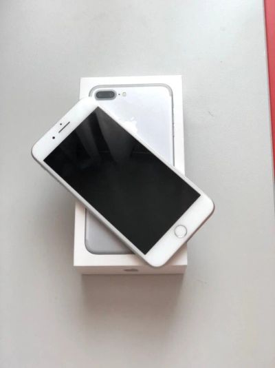Лот: 12950749. Фото: 1. Iphone 7 Plus 32 Gb Silver РСТ. Смартфоны