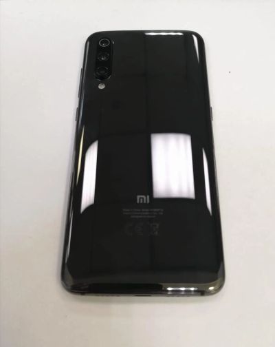 Лот: 17379297. Фото: 1. Xiaomi Mi 9 6/128GB Piano Black... Смартфоны