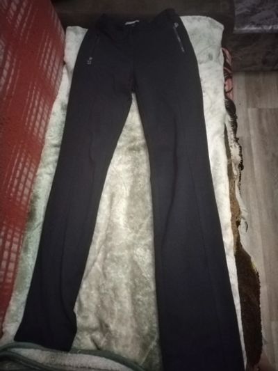 Лот: 19636080. Фото: 1. Черные женские штаны(размер 42... Брюки, шорты