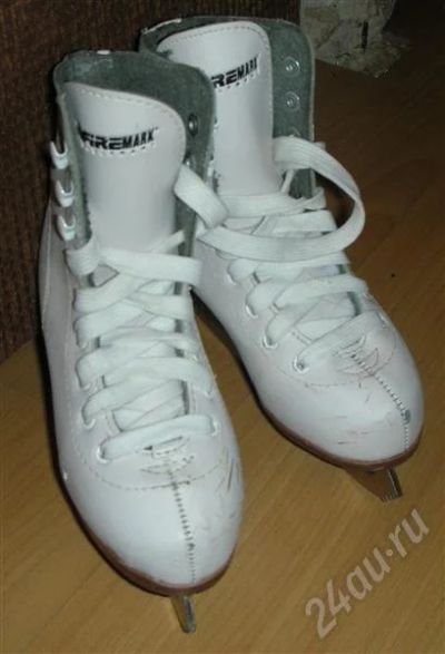 Лот: 654635. Фото: 1. Коньки детские 30 р-р. Коньки