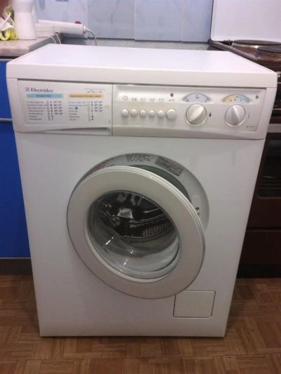 Лот: 3663841. Фото: 1. Стиральная машина Electrolux EW... Стиральные машины