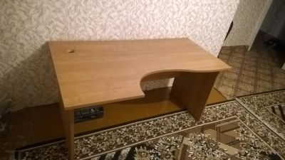 Лот: 8619007. Фото: 1. полка и компьютерный стол. Компьютерные и письменные столы