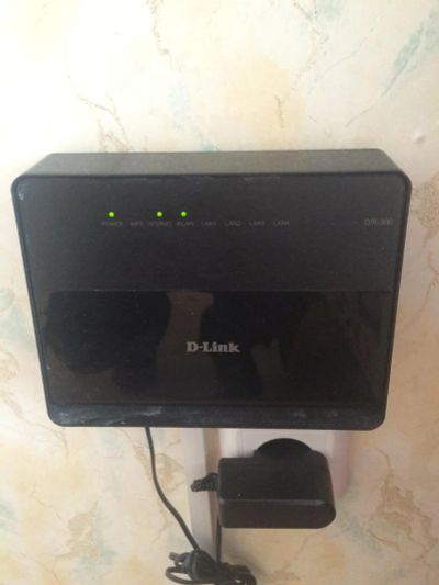 Лот: 7324560. Фото: 1. Роутер D-link dir300. Маршрутизаторы (роутеры)