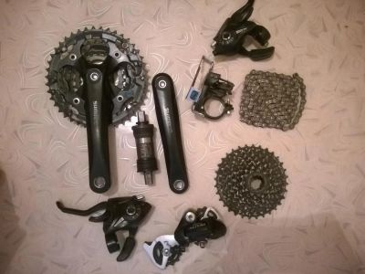 Лот: 7145201. Фото: 1. Привод Shimano 3X8 (шатуны , переключатели... Запчасти