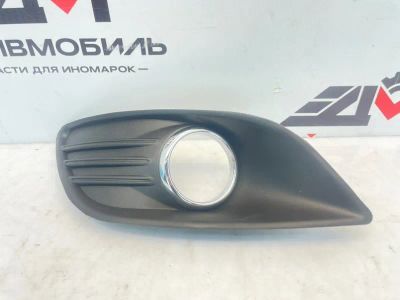 Лот: 25745970. Фото: 1. рамка противотуманной фары Ford... Двигатель и элементы двигателя