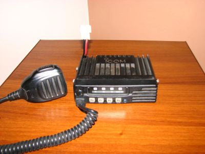 Лот: 3974821. Фото: 1. радиостанция icom ic-f110s. Рации, радиостанции