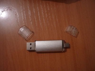 Лот: 4986363. Фото: 1. флэшка 32 гб USB- micro USB. USB-флеш карты