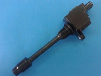 Лот: 8104943. Фото: 1. Катушка зажигания R Nissan VQ20DE... Электрооборудование