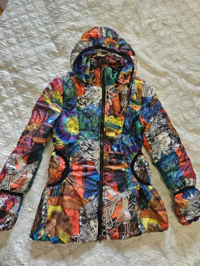 Лот: 25664317. Фото: 1. куртки тонкая и теплая для девочки... Верхняя одежда