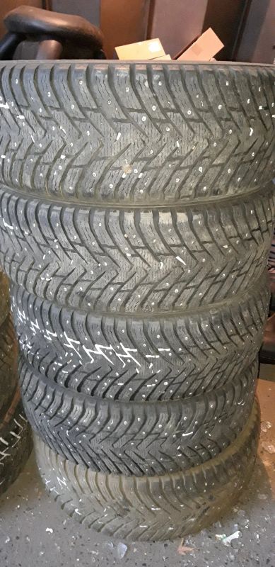 Лот: 15238666. Фото: 1. продам автошину б/у 265/65-17. Шины