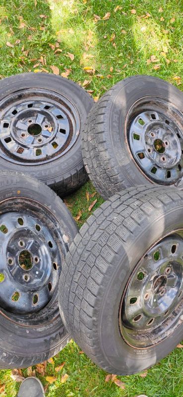 Лот: 19429453. Фото: 1. Колёса зимние Dunlop. Шины на дисках