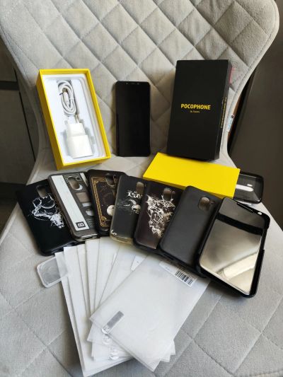 Лот: 21378456. Фото: 1. Xiaomi pocophone F1 6/128Gb. Смартфоны