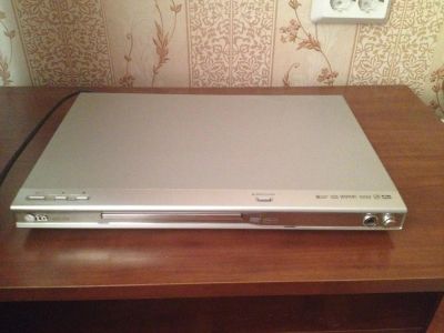 Лот: 8746900. Фото: 1. Продам DVD плеер LG DKE574XB. DVD, Blu-Ray плееры