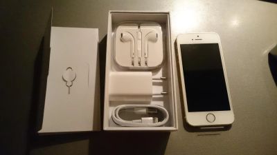 Лот: 4716480. Фото: 1. Iphone 5S 16gb Gold. Смартфоны
