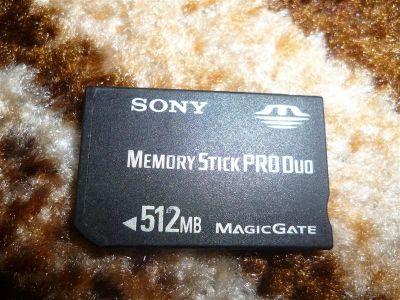 Лот: 1669448. Фото: 1. Флэшка Memory Stick PRO Duo 512mb... Карты памяти