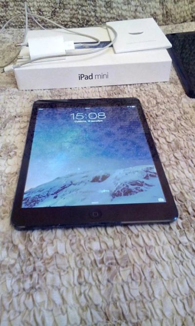 Лот: 6642652. Фото: 1. Ipad mini 16GB обмен на Iphone... Планшеты