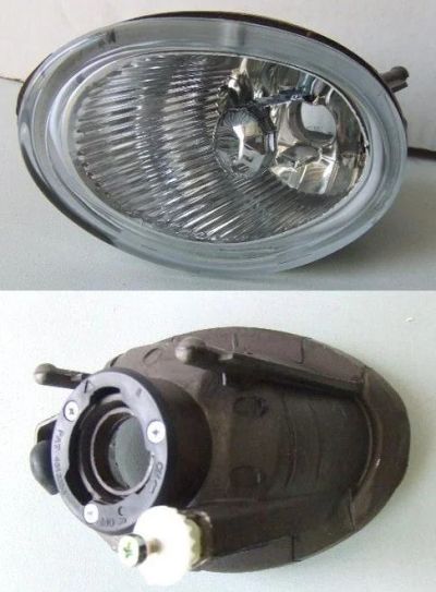 Лот: 3692597. Фото: 1. Туманка левая toyota ipsum (01-03... Оптика и освещение