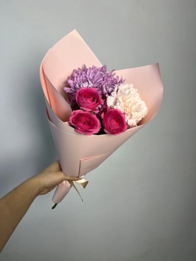 Лот: 24386468. Фото: 1. Букет- комплимент 3. Свежие цветы