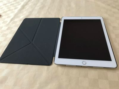 Лот: 8834748. Фото: 1. iPad Pro 9.7 128gb Wi+Fi + Cellular... Планшеты