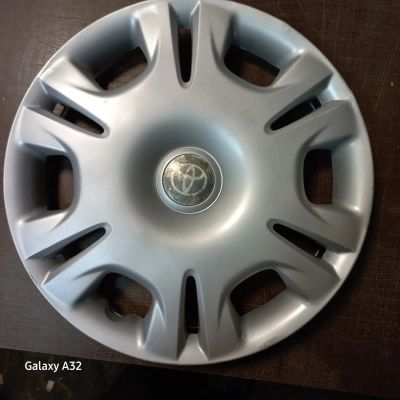 Лот: 8227635. Фото: 1. Колпак колесный оригинальный Toyota... Колпаки